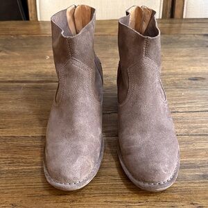 UGG Women's Brown Suede Ankle Boots